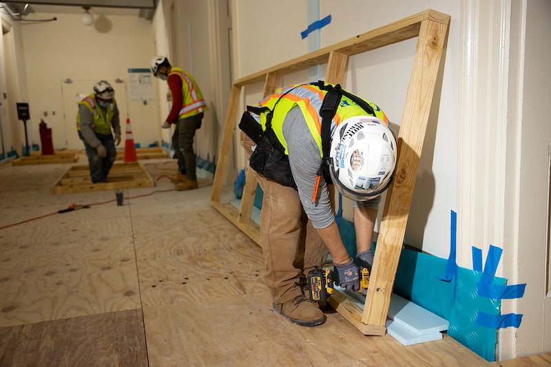 How to Choose the Right Handyman Services for Drywall Installation