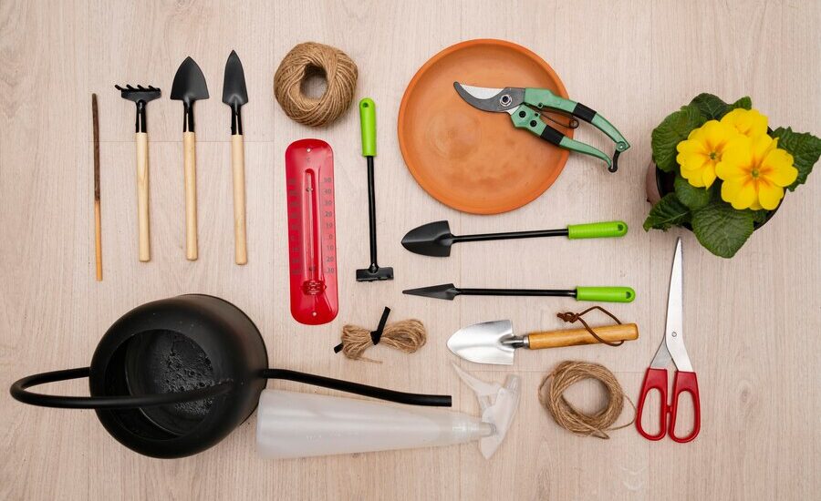 5 Must-Have Garden Tools for Every Seasoned Gardener