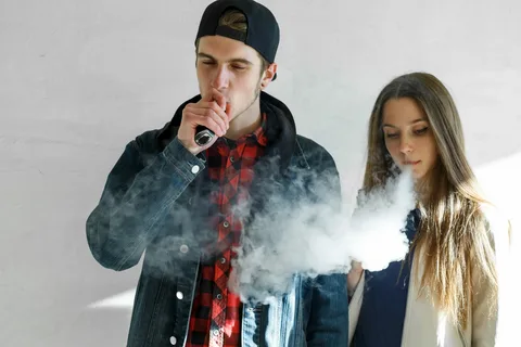 Vape Mods vs Vape Pens: Which One Suits Your Lifestyle?