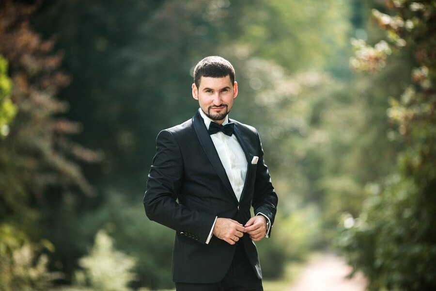 men’s black wedding suit