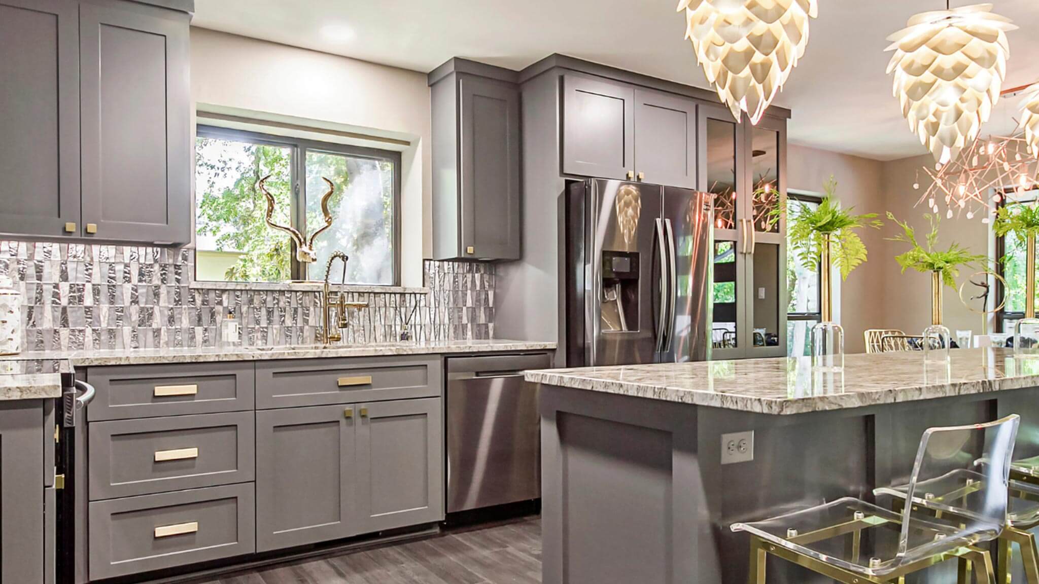 The Art of Custom Cabinets: Design and Function Combined