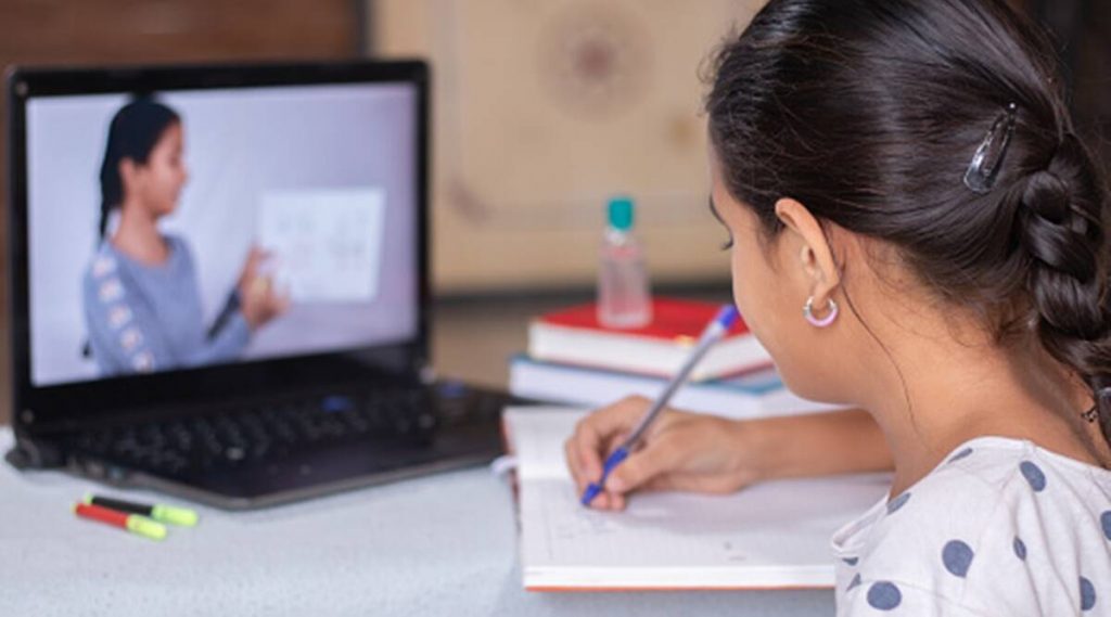 Future Trends in Online Commerce Classes in Prayagraj
