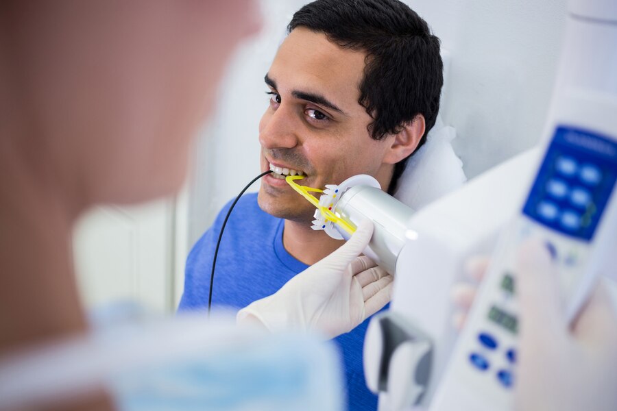 Artificial Teeth Cleaning