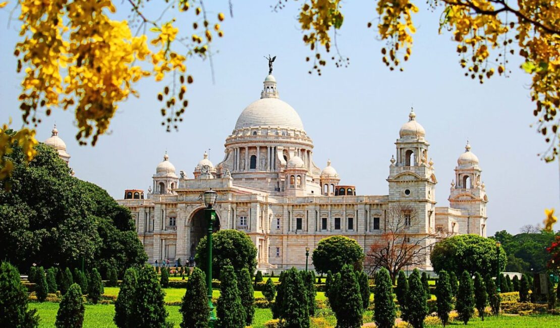 Top Tourist Places to Visit in Kolkata: Best Attractions and Landmarks