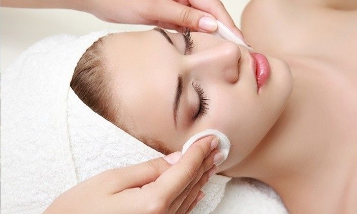 Hydrating facial treatments