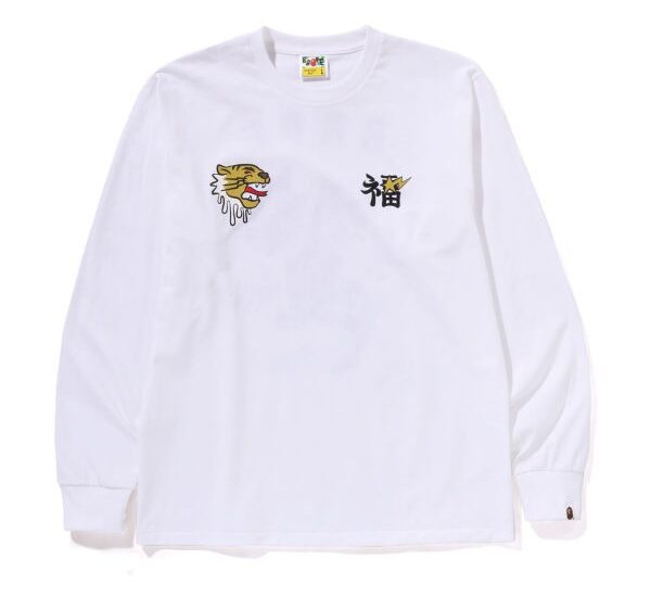 bape-souvenir-graphic-l-s-tee