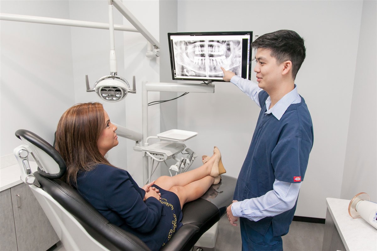 Teeth Whitening Dentist