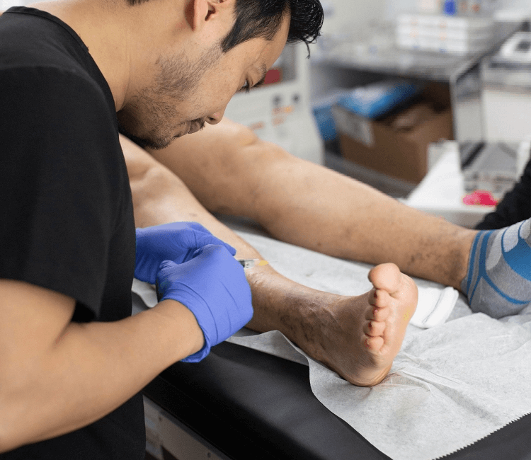 what do vein centers do