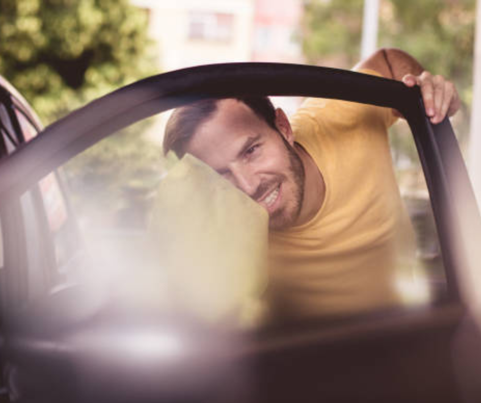 Is Your Car Window Stuck? Here’s What Might Be Causing the Problem
