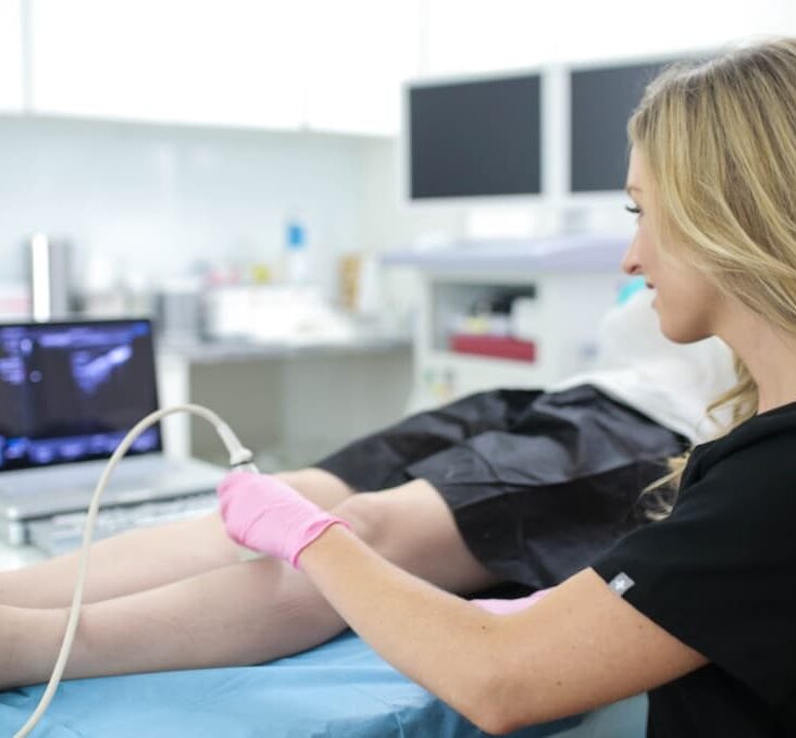 What Kind of Specialist Treats Varicose Veins