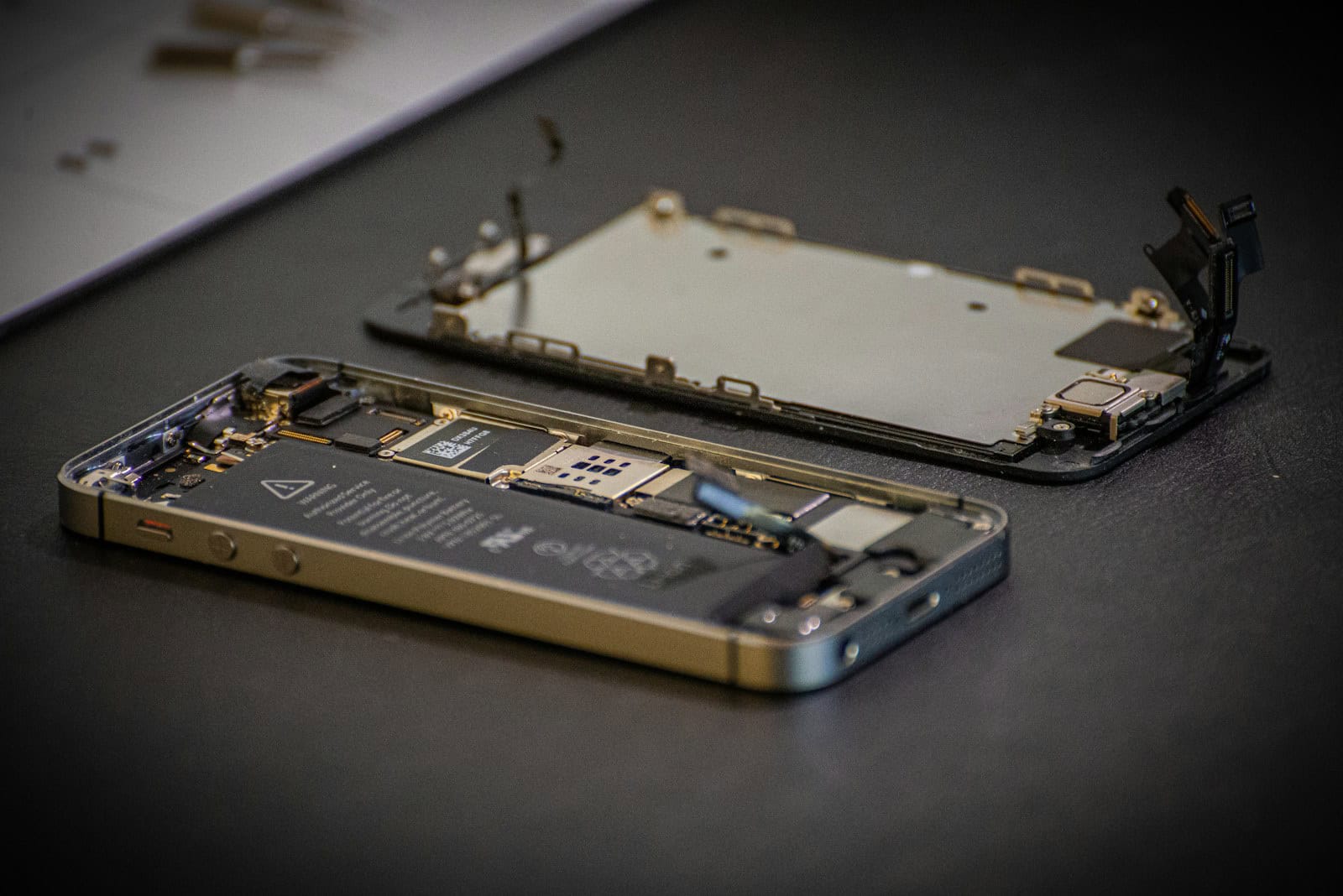 iPhone Screen Repair in Louisville