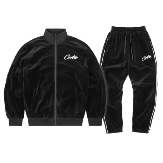 Shop Corteiz Shorts for a Clean Street Aesthetic