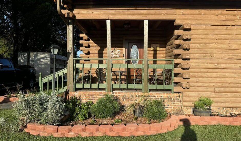 log cabin caulking